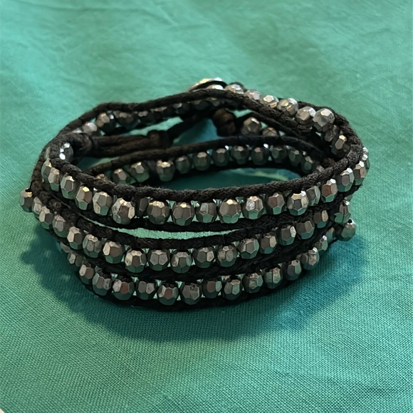 🩶 Wrap Bracelet, Fabric with Silver Tone Beads - Picture 1 of 4